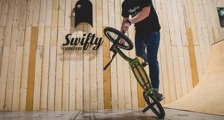 Matti Hemmings with Swifty Scooters at the Bike Expo